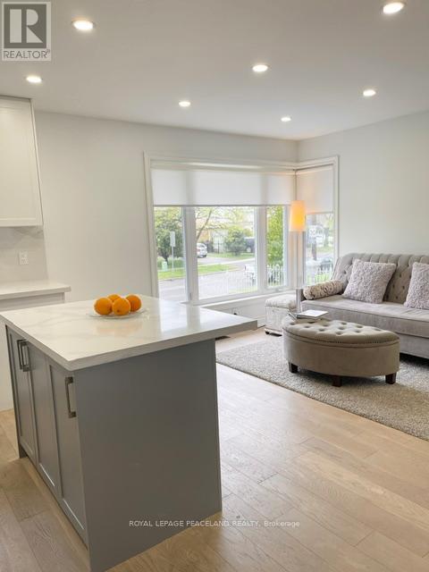Detached at 24 YARN ROAD, Toronto