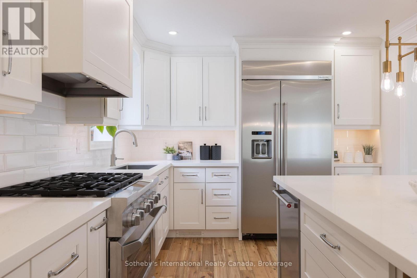 Detached at 456 ASPEN FOREST DRIVE, Oakville