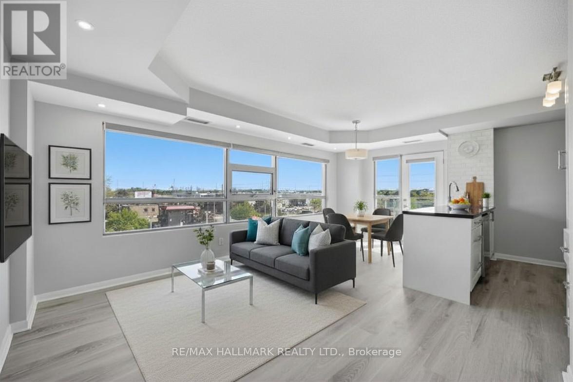 Apartment at 403 - 2464 WESTON ROAD, Toronto (Weston)