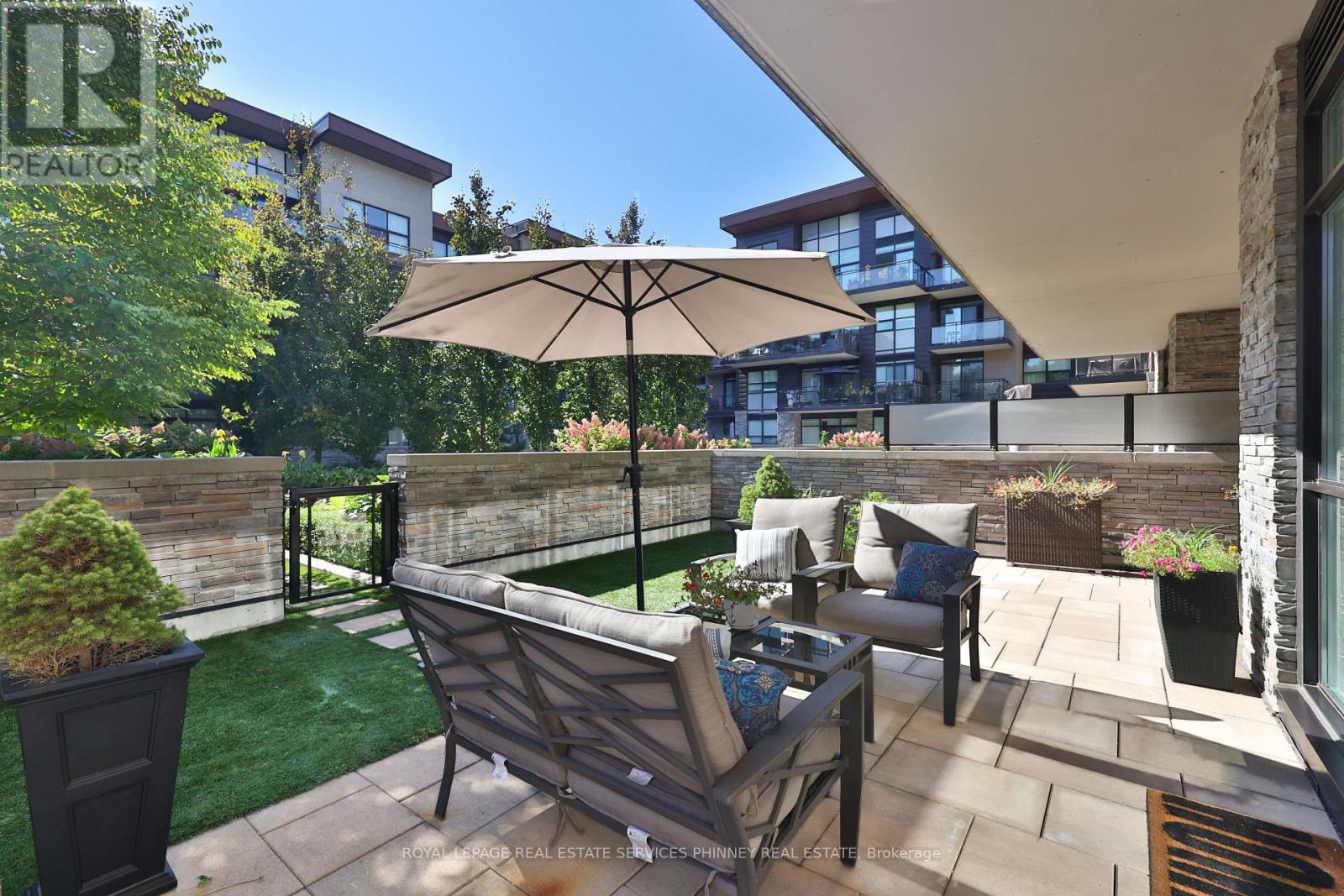 Apartment at 155 - 1575 LAKESHORE ROAD W, Mississauga
