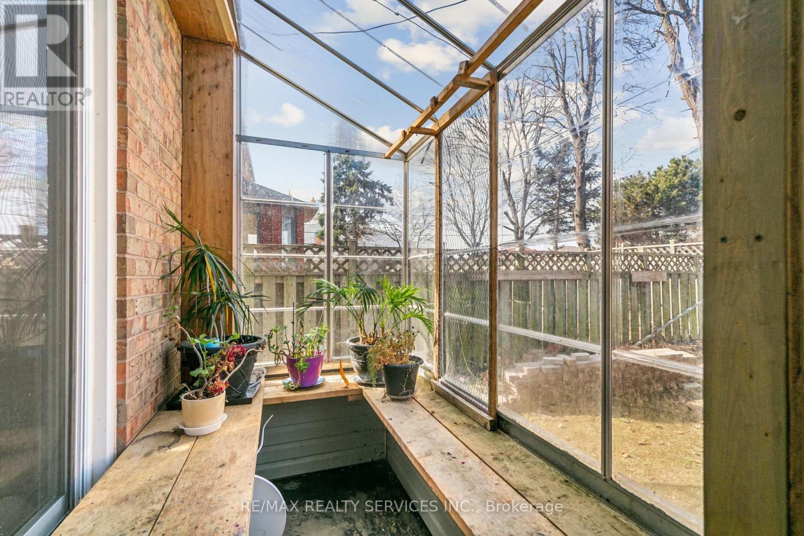 Detached at 4 BURT DRIVE, Brampton