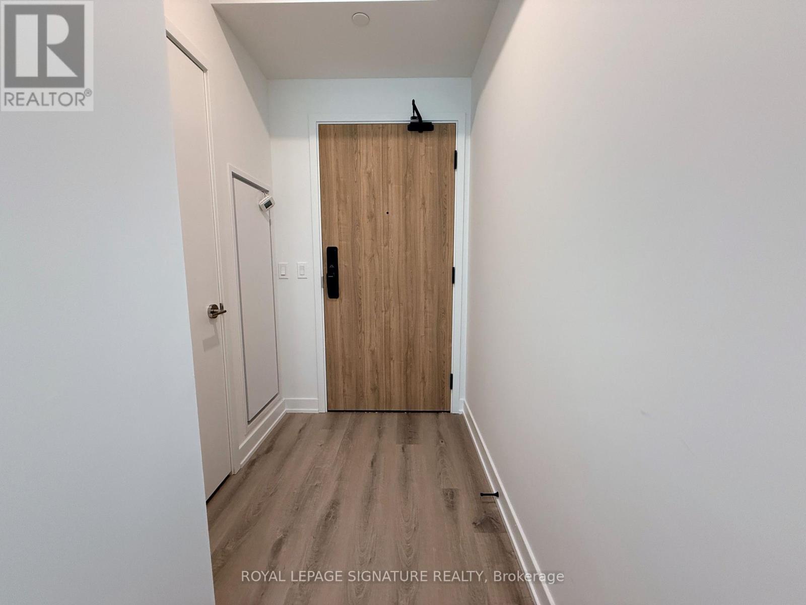 Apartment at 1911 - 1 FAIRVIEW ROAD E, Mississauga (Mississauga Valleys)