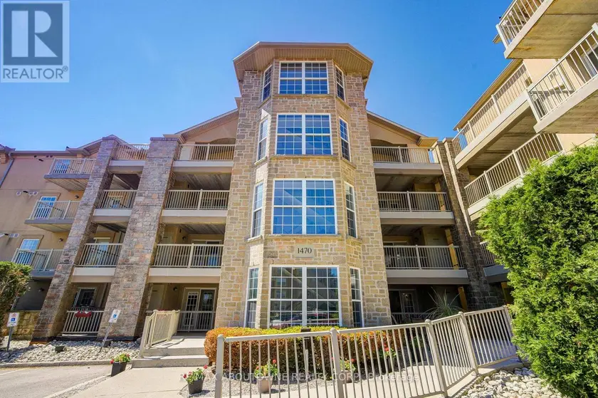 Apartment at 104 - 1470 BISHOPS GATE, Oakville