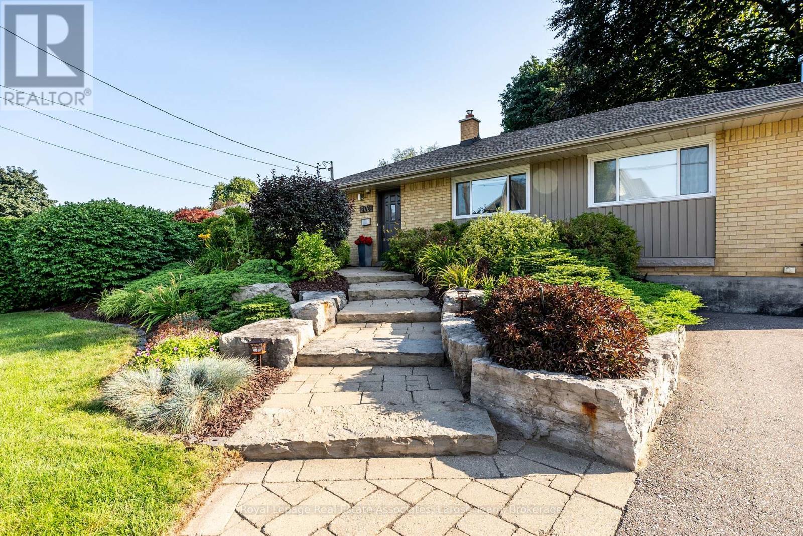 Detached at 2176 FLORIAN ROAD, Mississauga (Cooksville)