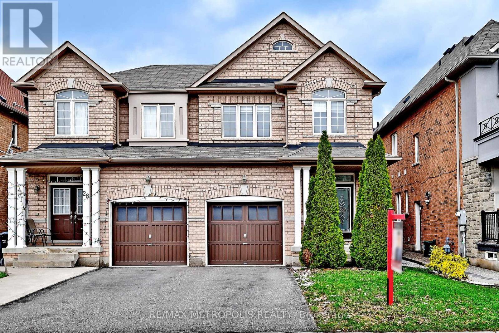 Semi-Detached/Link at 30 WASAGA ROAD, Brampton