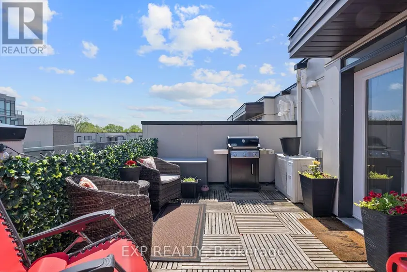 Townhouse at 89 - 30 FIELDWAY ROAD, Toronto