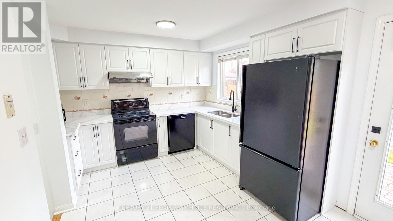 Detached at 19 MORGANDALE ROAD, Brampton