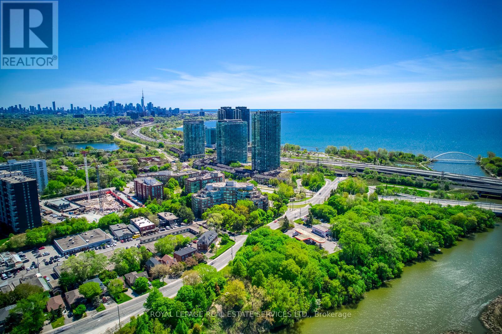 Apartment at 403 - 1 RIPLEY AVENUE, Toronto (High Park-Swansea)