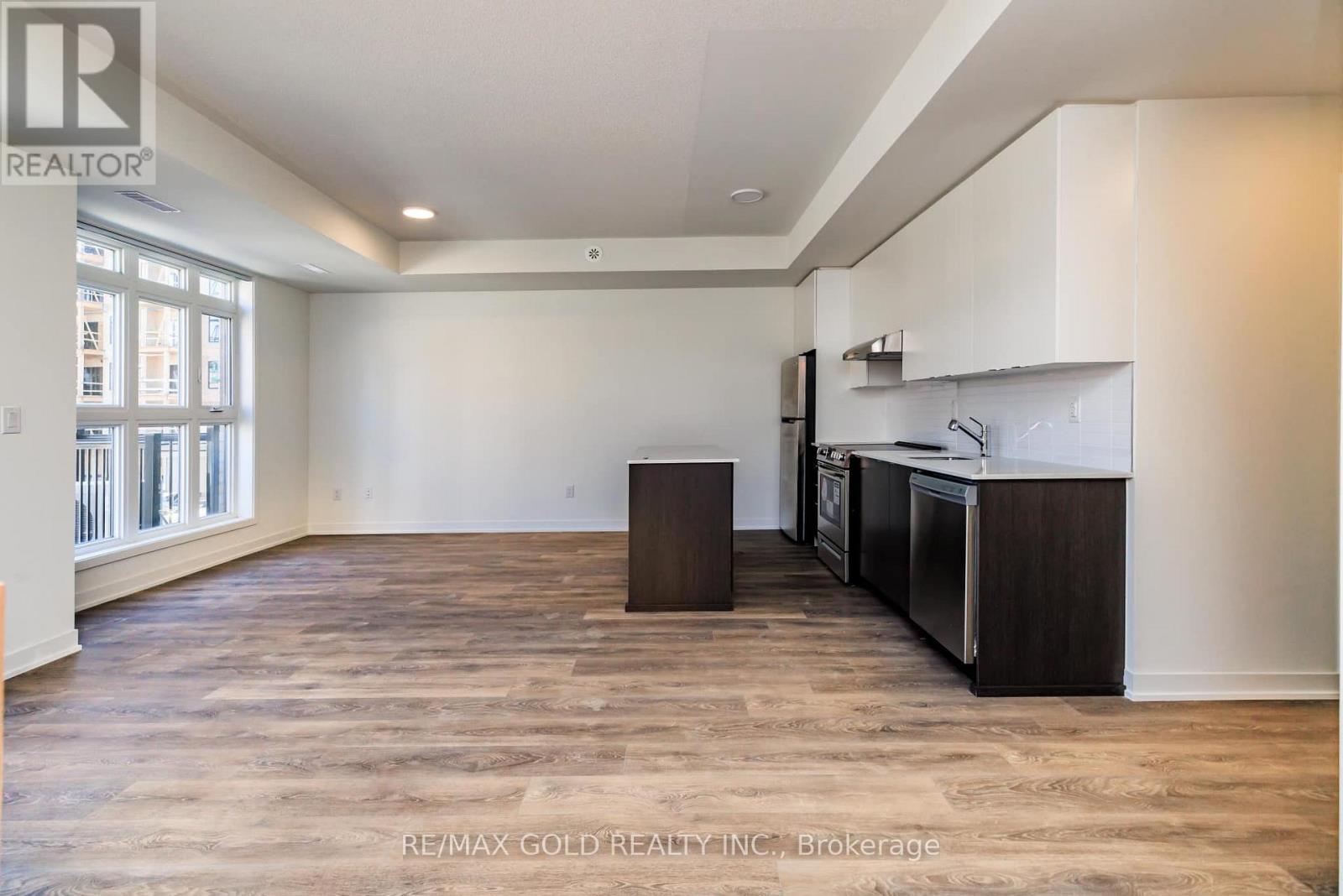 Townhouse at 210 - 140 CANON JACKSON DRIVE, Toronto