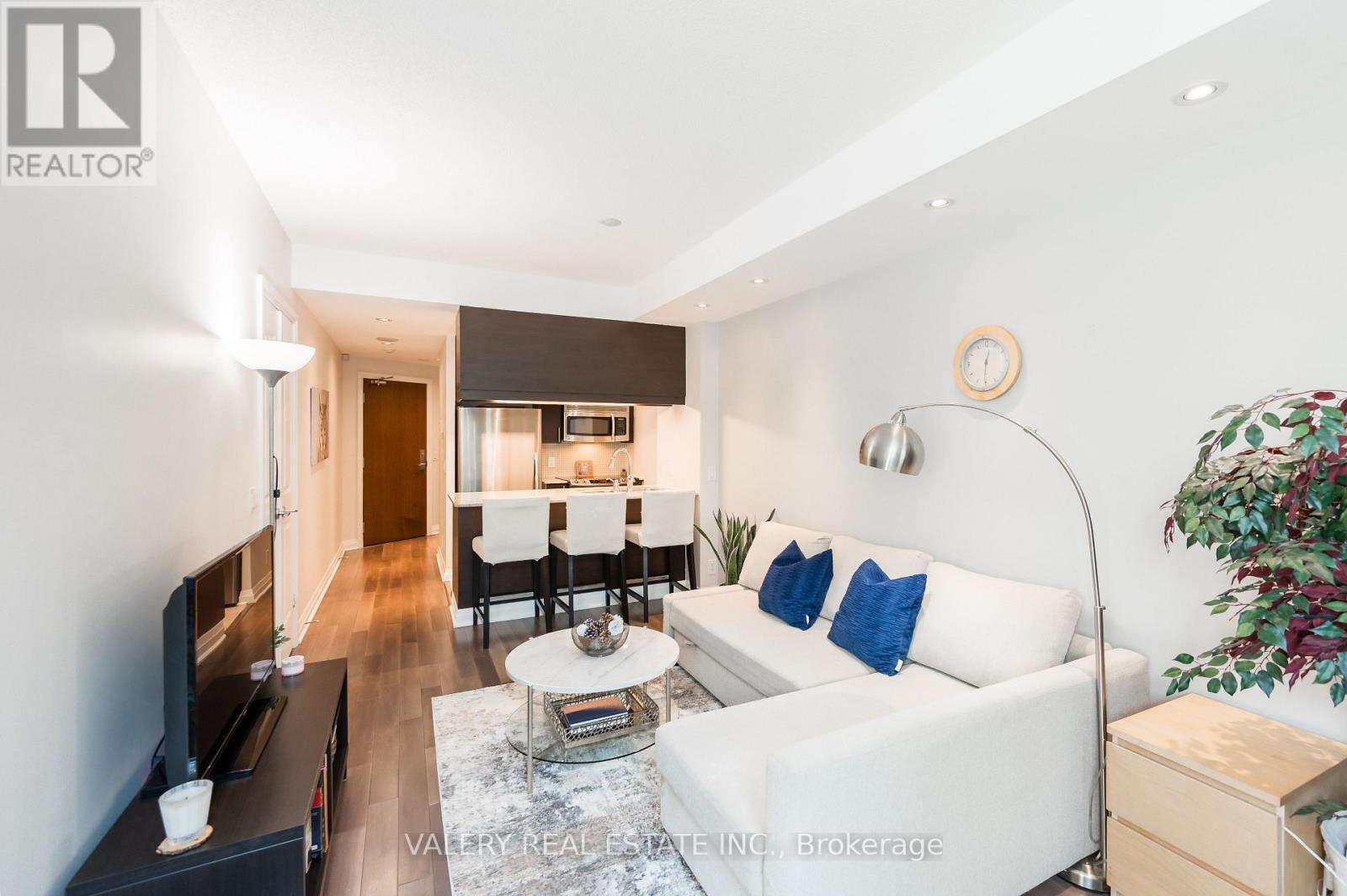 Apartment at 201 - 1055 SOUTHDOWN ROAD, Mississauga