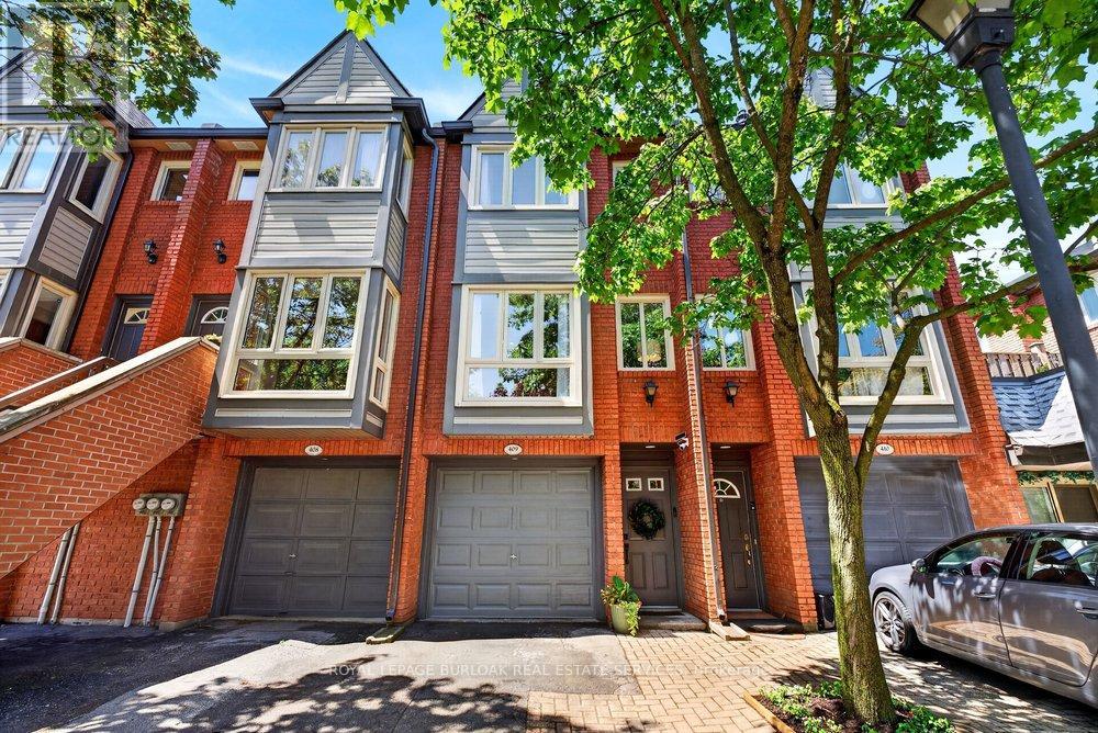 Townhouse at 409 - 895 MAPLE AVENUE, Burlington