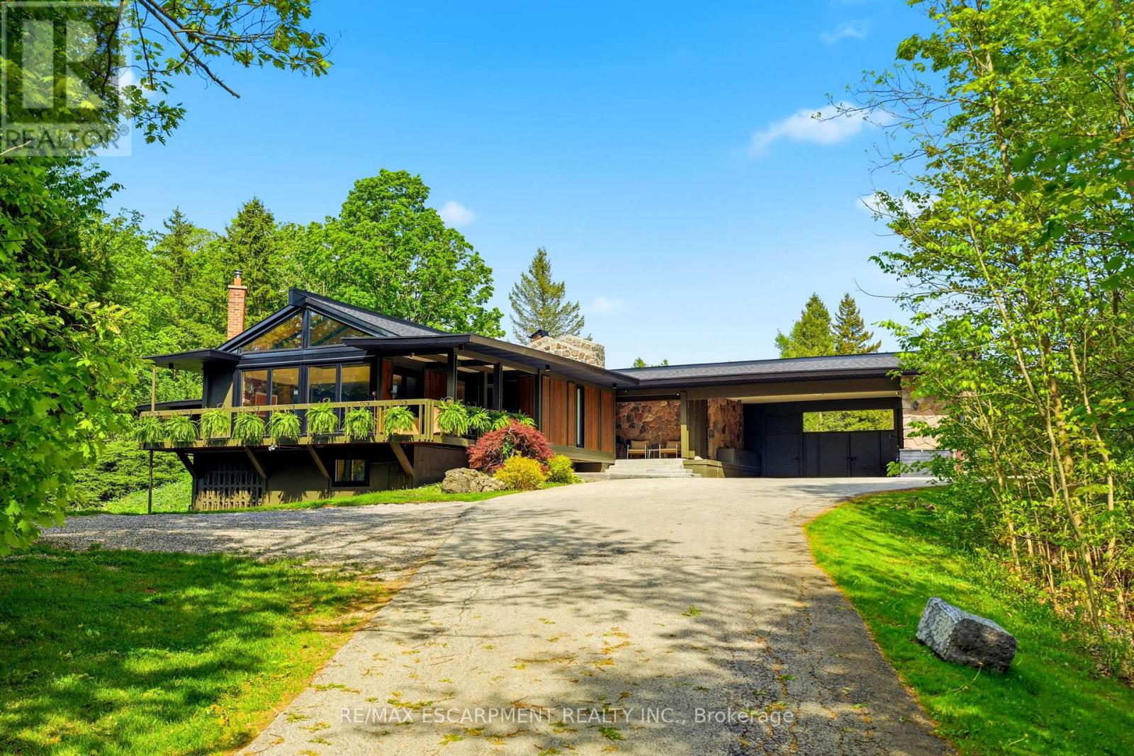 Detached at 2510 BRITANNIA ROAD, Burlington