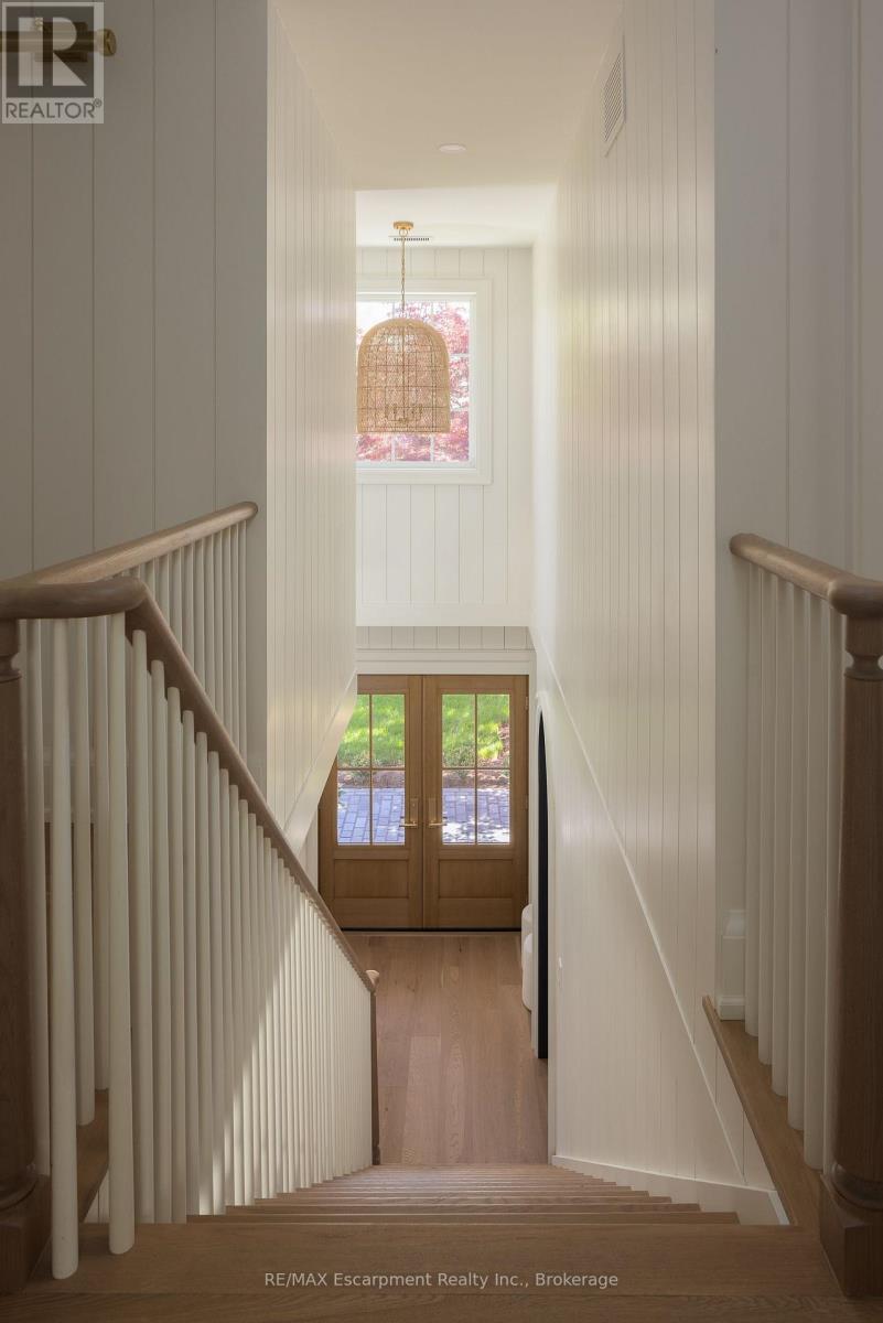 Detached at 130 EDGECLIFFE PLACE, Burlington