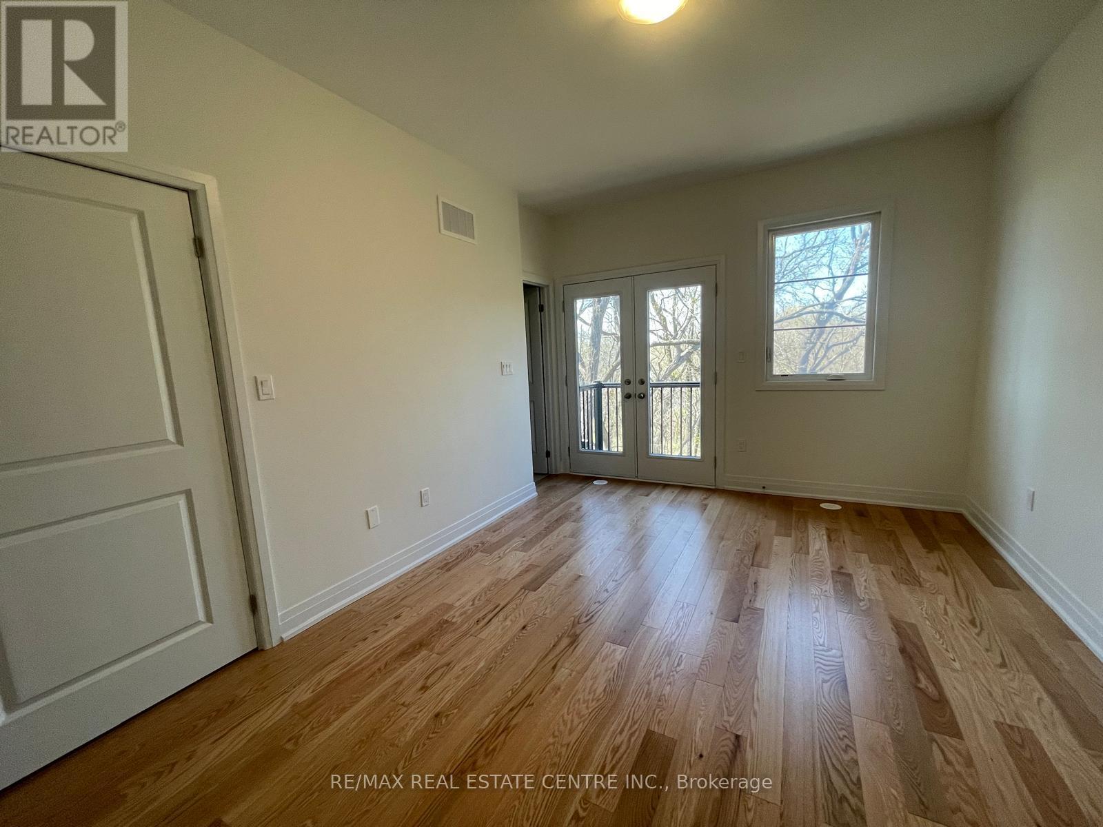 Townhouse at 86 SALINA STREET, Mississauga