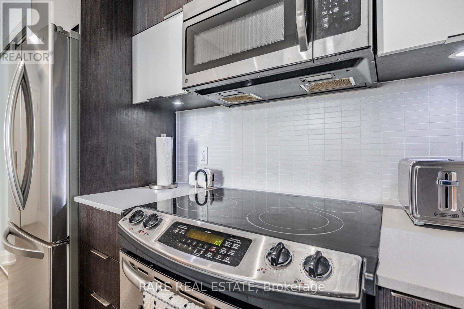 Apartment at 2404 - 56 ANNIE CRAIG DRIVE, Toronto