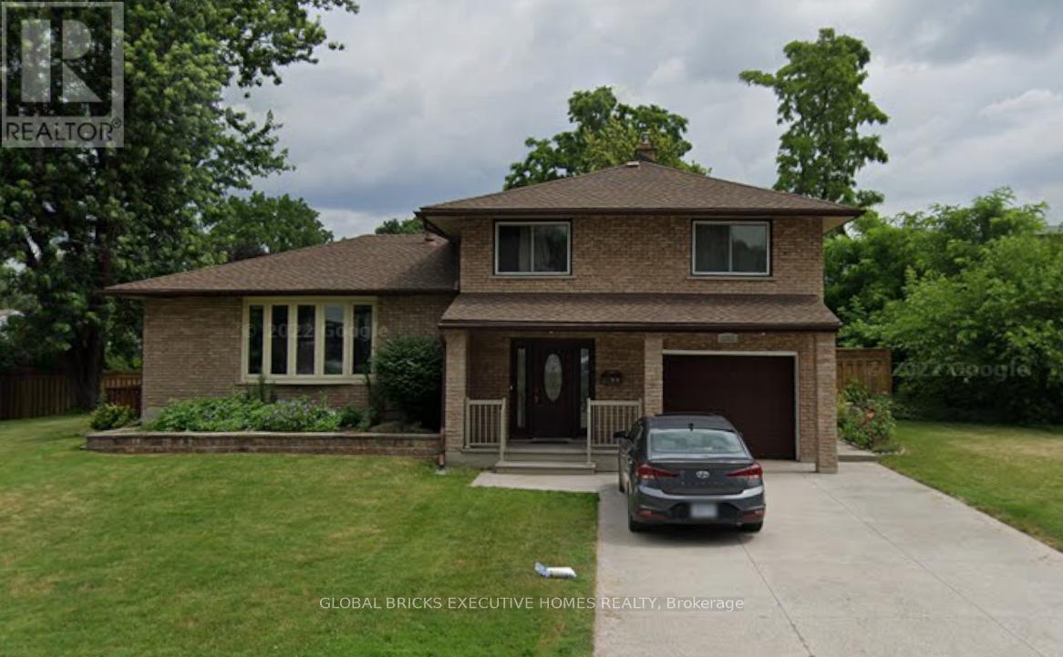 Detached at 1039 WILLOWBROOK ROAD, Burlington