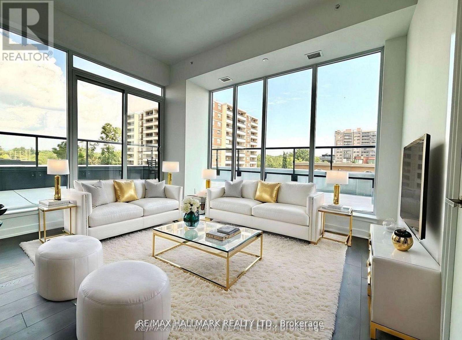 Apartment at 402 - 370 MARTHA STREET, Burlington