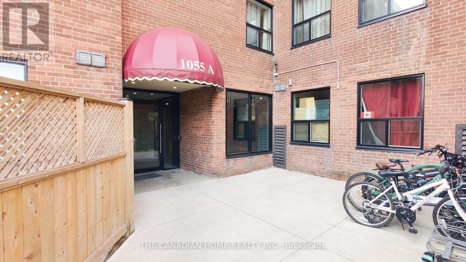 Townhouse at 115 - 1055 A FORESTWOOD DRIVE, Mississauga