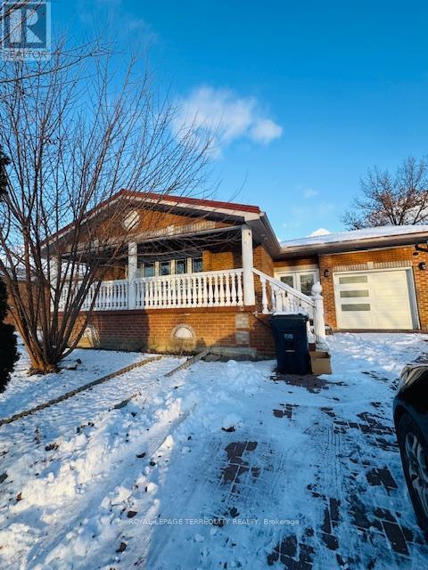 Detached at 46 ORPINGTON CRESCENT, Toronto