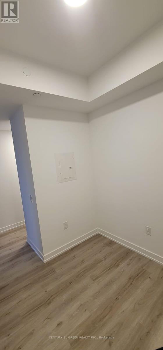 Apartment at 2201 - 395 SQUARE ONE DRIVE, Mississauga