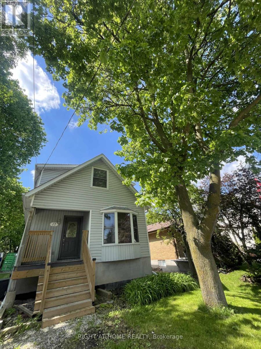 Detached at UPPER - 17 MILL STREET, Milton (OM Old Milton)