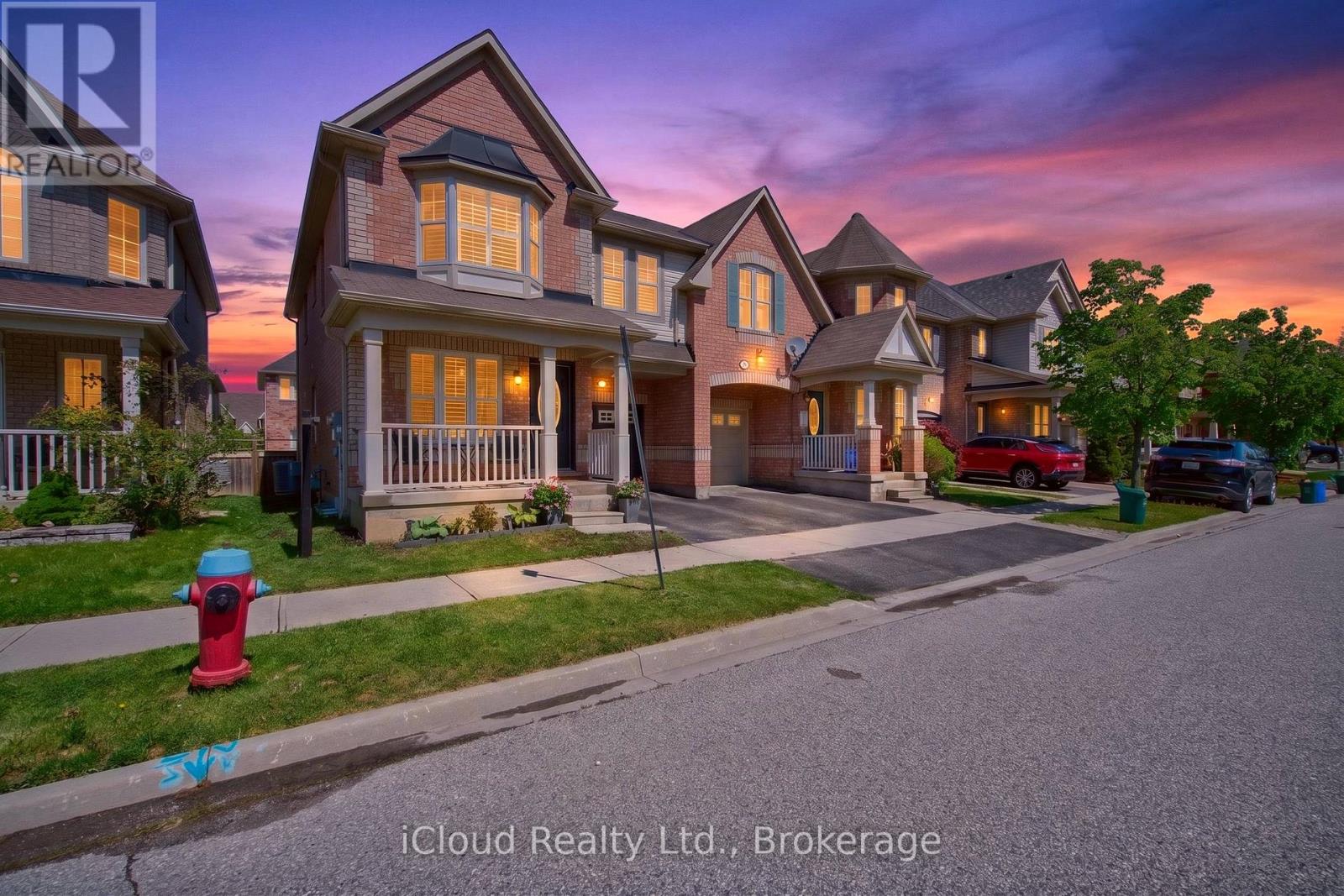 Semi-Detached/Link at 676 SPEYER CIRCLE, Milton