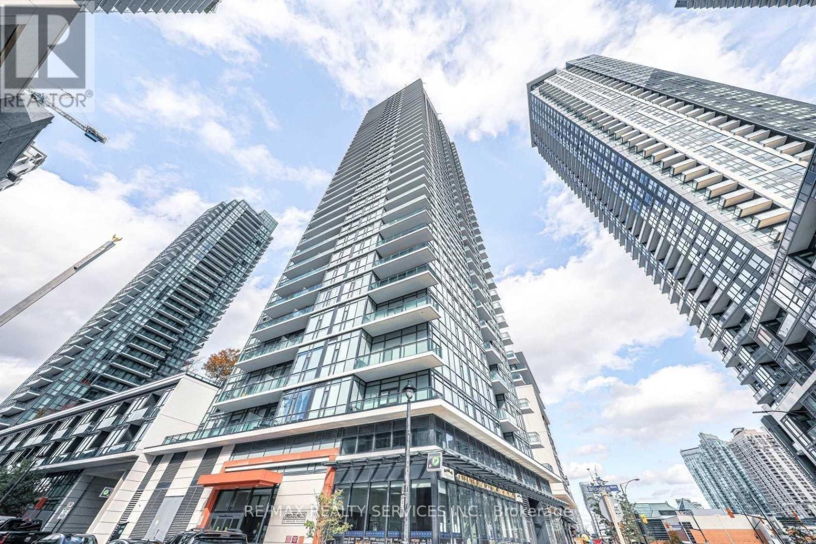 Apartment at LPH7 - 4065 BRICKSTONE MEWS, Mississauga (City Centre)