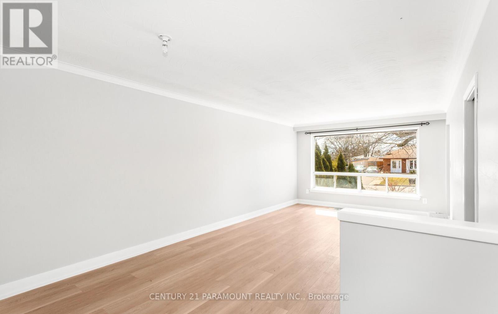 Semi-Detached/Link at 39 ALOMA CRESCENT, Brampton