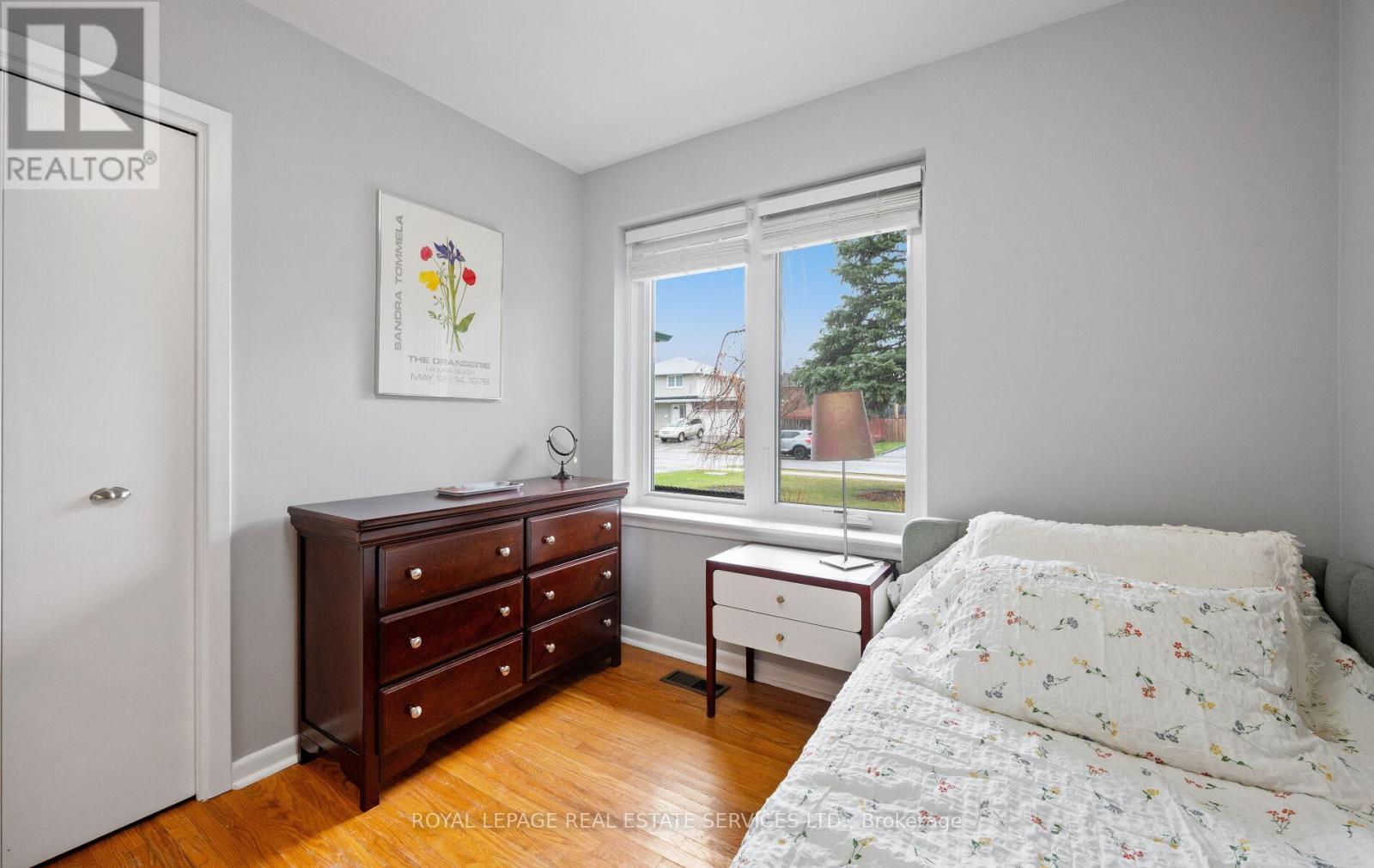 Detached at 22 ARBROATH CRESCENT W, Toronto