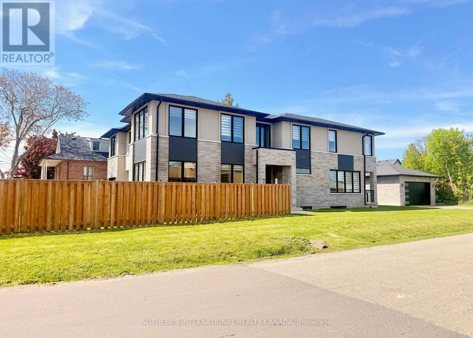 Detached at 797 FIRST STREET, Mississauga