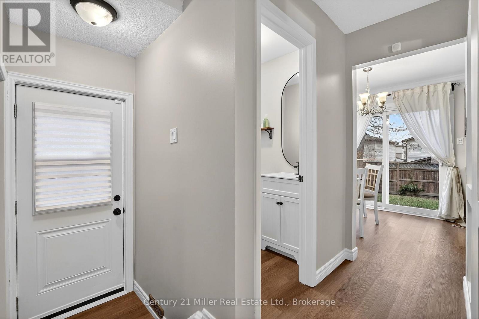 Semi-Detached/Link at 2451 MALCOLM CRESCENT, Burlington