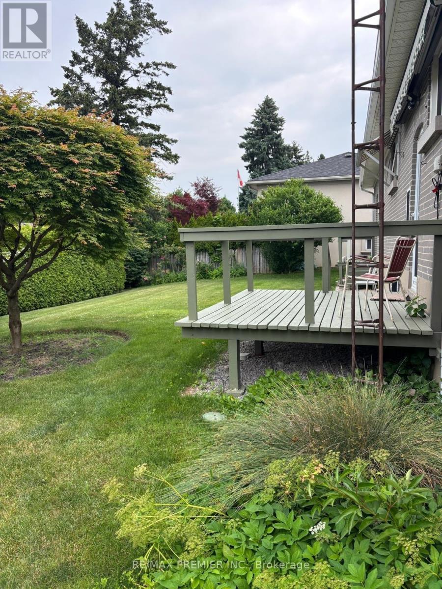 Detached at 4 WELDON COURT, Toronto