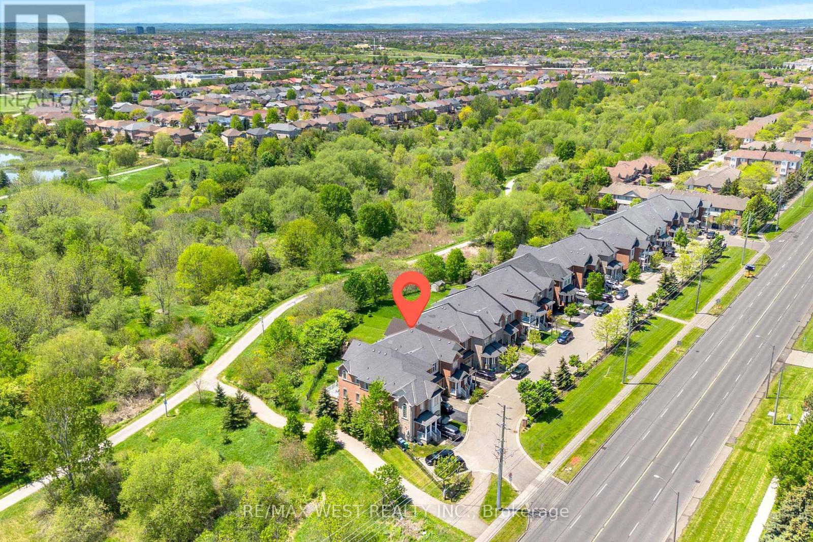 Townhouse at 3 - 9704 MCLAUGHLIN ROAD N, Brampton