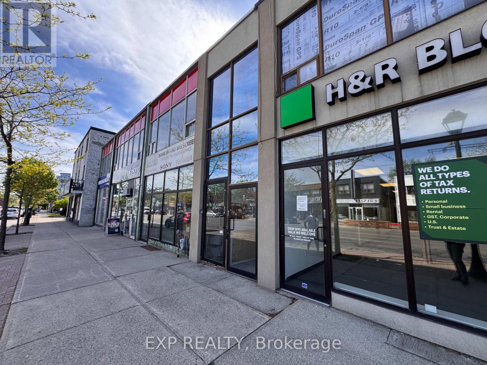 Multiplex at 1 - 256 LAKESHORE ROAD E, Mississauga
