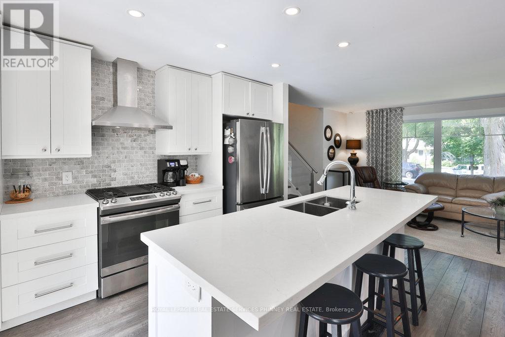 Detached at 1404 LEWISHAM DRIVE, Mississauga