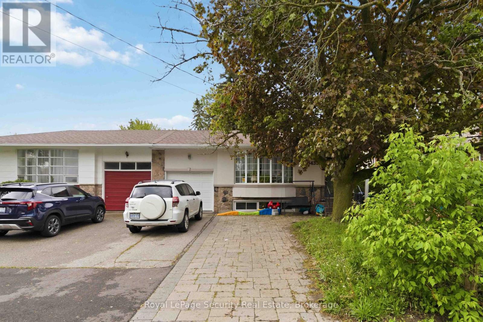 Semi-Detached/Link at 3438 THE CREDIT WOODLANDS ROAD, Mississauga