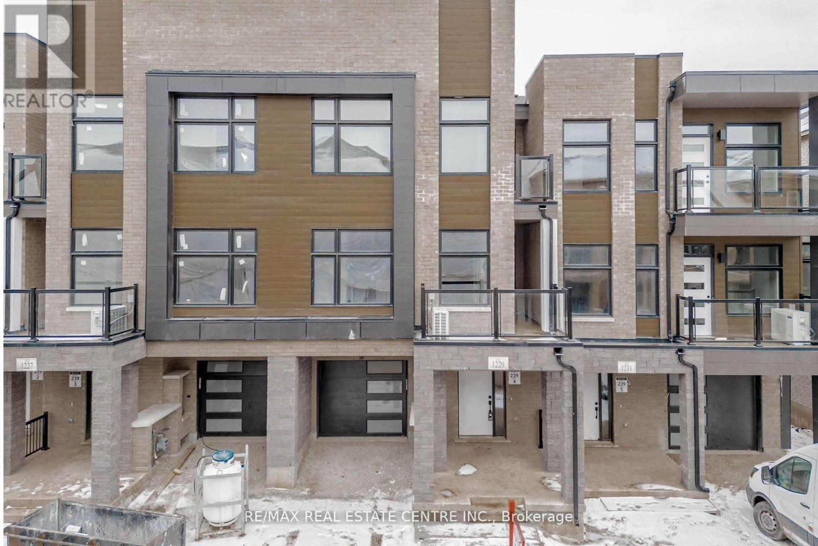 Townhouse at 1229 ANTHONIA TRAIL, Oakville (JM Joshua Meadows)