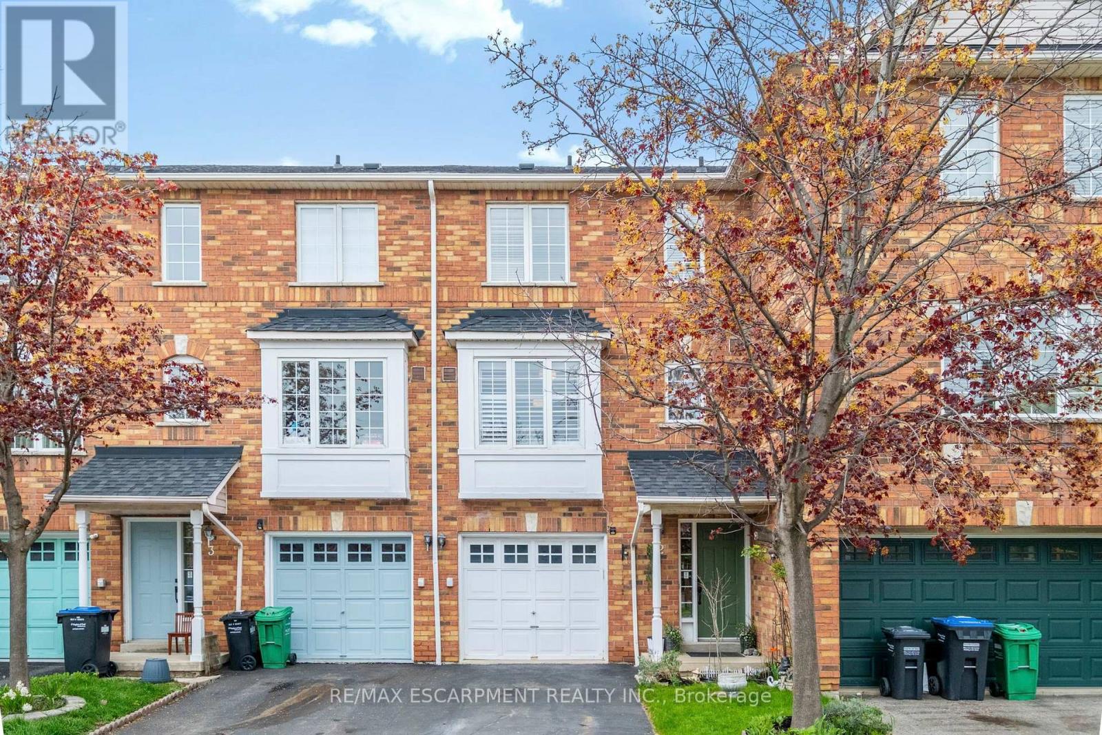 Townhouse at 2 - 80 ACORN PLACE, Mississauga