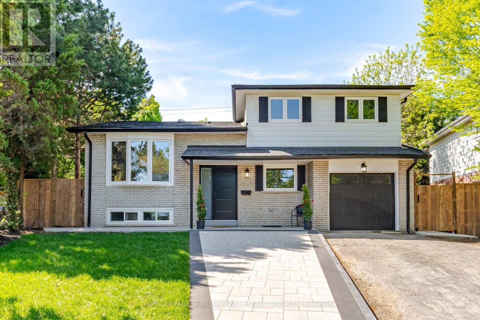 Detached at 1379 CHRISTINA COURT, Burlington