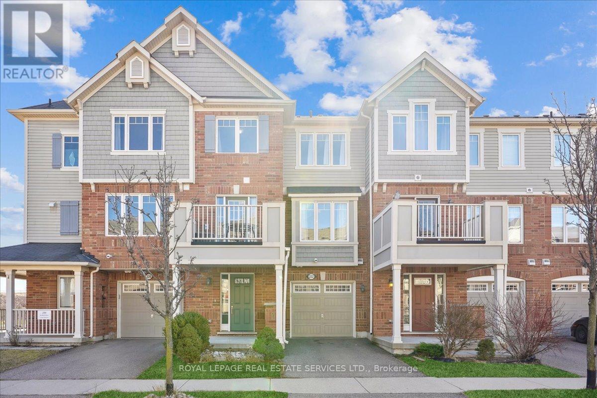 Townhouse at 222 SEPTIMUS HEIGHTS, Milton