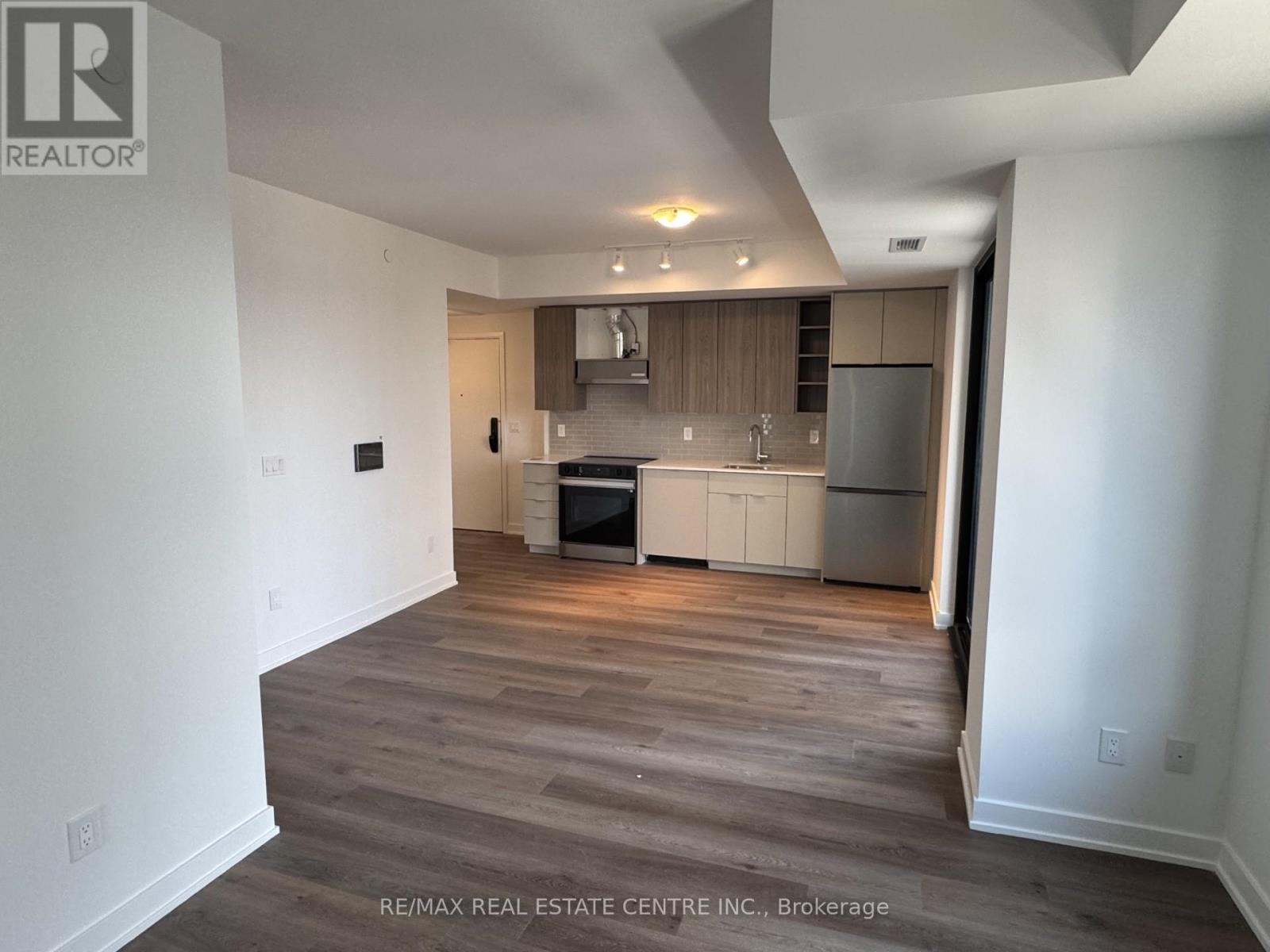 Apartment at 909 - 2075 LAKESHORE ROAD, Burlington