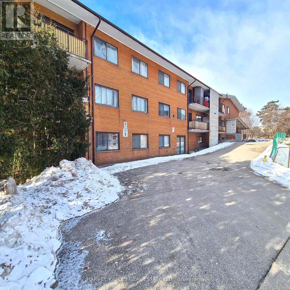 Multiplex at 203 - 80 BLACKFRIAR AVENUE, Toronto (Kingsview Village-The Westway)