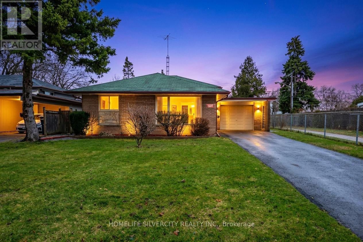 Detached at 327 THE WEST WAY, Toronto (Willowridge-Martingrove-Richview)
