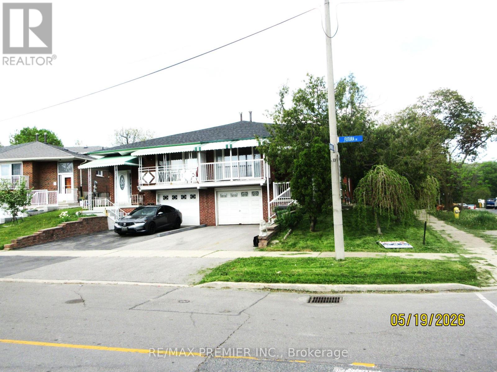 Semi-Detached/Link at 1 FUTURA DRIVE, Toronto