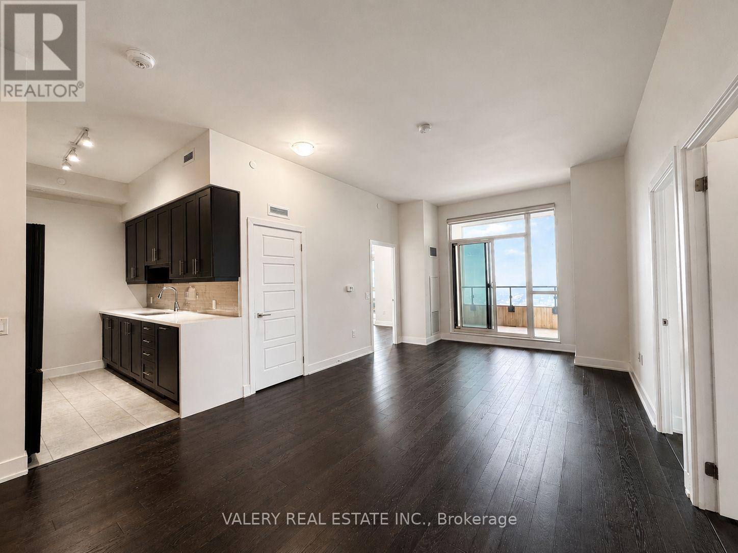 Apartment at NLPH1 - 4085 PARKSIDE VILLAGE DRIVE, Mississauga (City Centre)