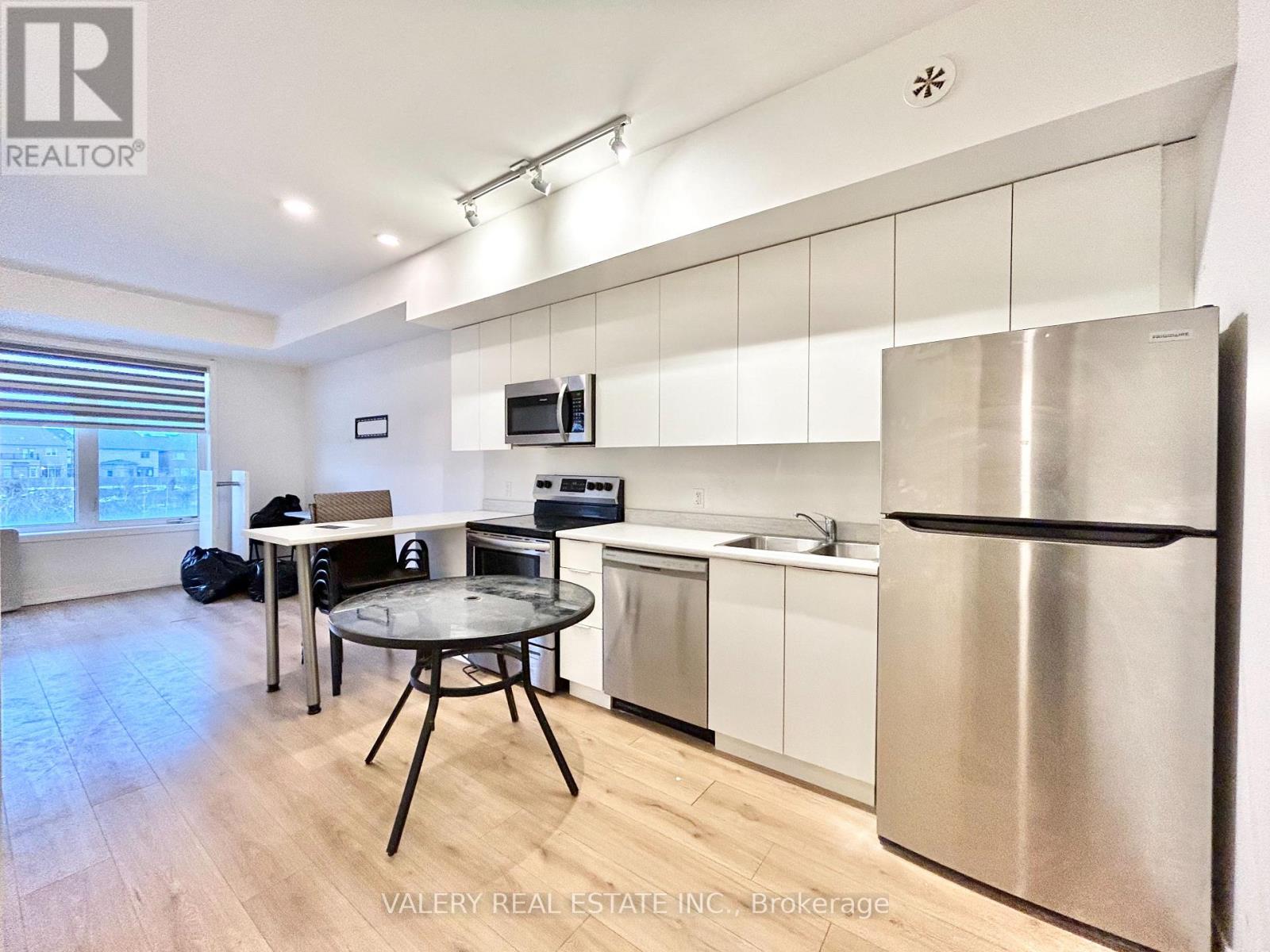 Townhouse at 323 - 3078 SIXTH LINE, Oakville