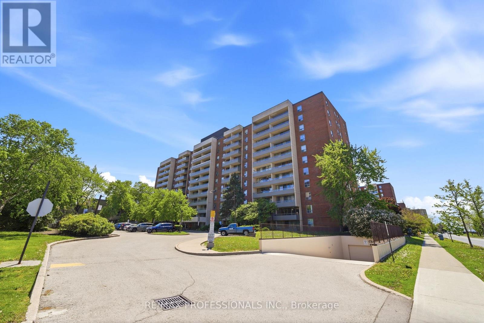 Apartment at 204 - 19 FOUR WINDS DRIVE, Toronto
