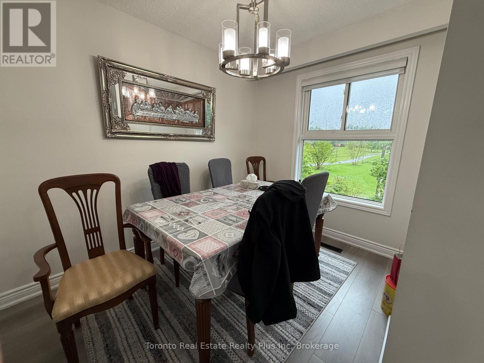 Townhouse at 130 ASHURST CRESCENT, Brampton