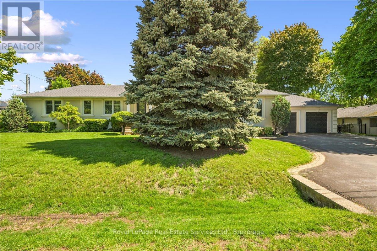Detached at 281 PINEHURST DRIVE, Oakville
