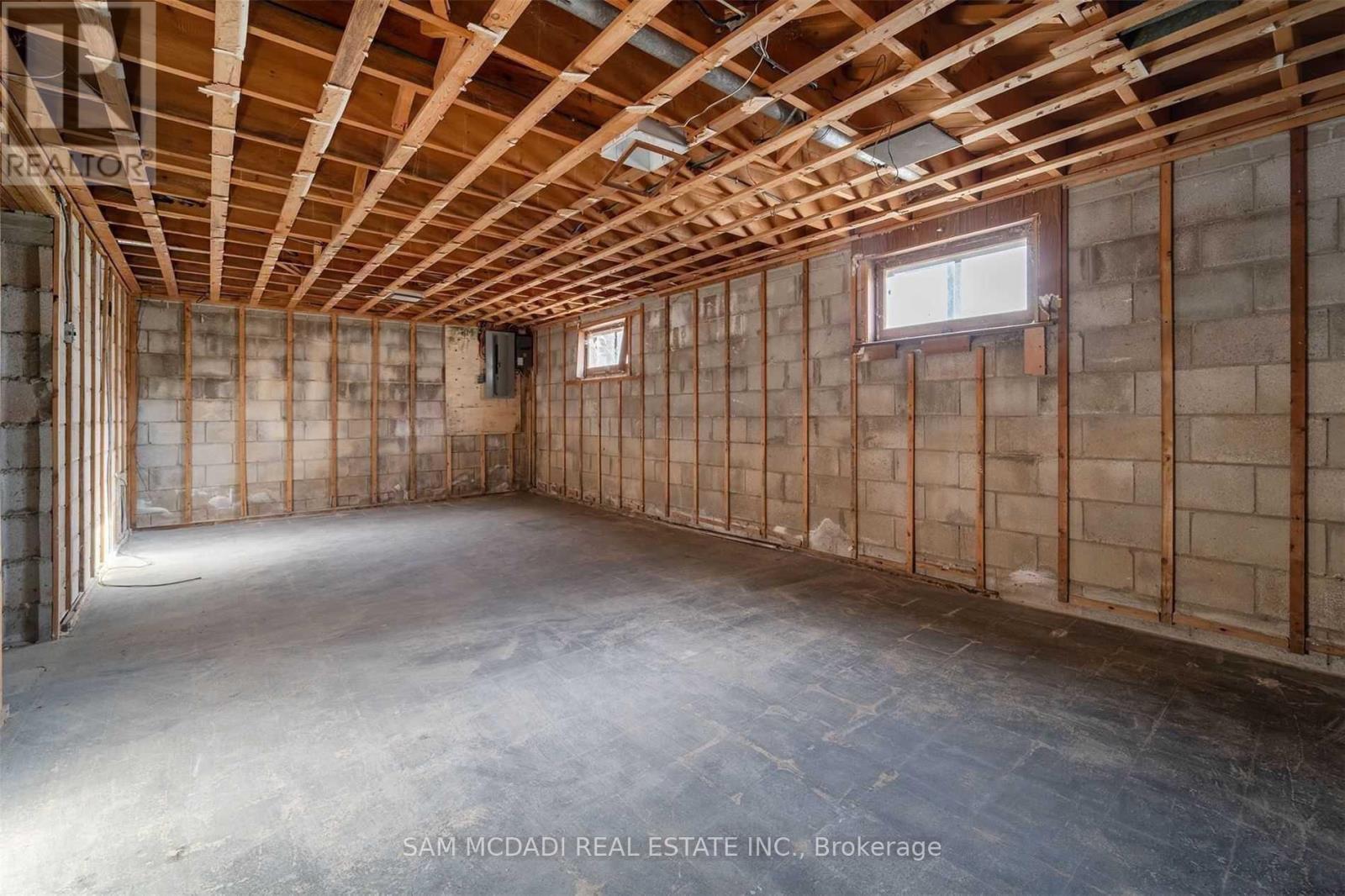 Detached at 5318 MERICOURT ROAD, Burlington